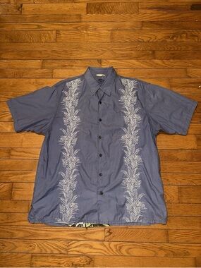 Tommy Bahama Blue Short-Sleeve Button-Down Shirt with White Embroidered Panels